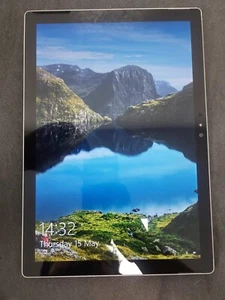 Microsoft Surface Pro 4 Core i5-6300U 8GB 256GB 12.5 inWindows 10 Laptop UK 1724 - Picture 1 of 15