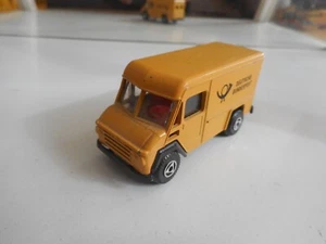 Efsi Commer 302 "Deutsche BUndespost" in Yellow - Picture 1 of 2