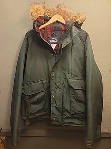 Vintage Woolrich Chore Jacket Mens Large Green Flannel Lined Parka Coyote Fur  - Picture 1 of 7