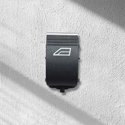 Ford C-Max II Bj.2015 F1ET-14529-AA Fensterheber-Schalter Vorne Rechts Beifahrer - Immagine 1 di 3