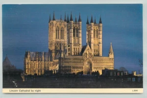 POSTKARTE Lincoln Cathedral bei Nacht - Bild 1 von 2