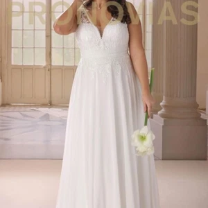 Brautkleid Chiffon fließend Marke Ladybird RAIN Farbe ivory Gr. 44 NEU - Bild 1 von 2