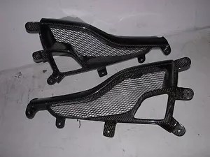 Carbon Fibe Rear Fog Light Diffuser Surround fit for Ferrari 458 Italia Spider - Picture 1 of 2