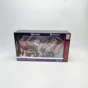 TRIPLE CHANGERS TRANSFORMERS Platinum Edition NIB Sealed Hasbro - Picture 1 of 4