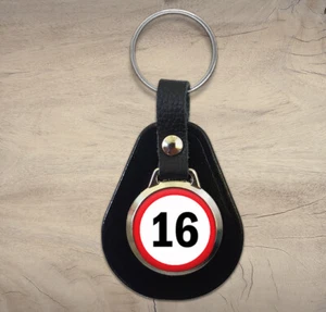 16o Cumpleaños Señal de Carretera Llavero Cuero Llavero Casa Coche Llaves Regalo R87 - Imagen 1 de 1