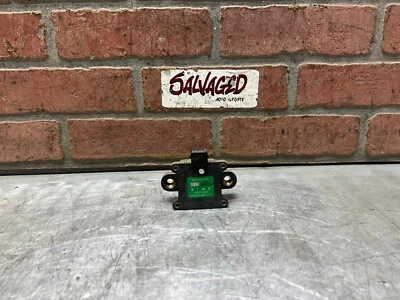 91-99 Mitsubishi 3000GT Dodge Stealth Abs Sensor Mb534699 - Image 1 of 4