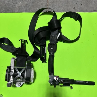 2016-2019 Ford Explorer Front Right Passenger Side Seat Belt Retractor Black OEM - Image 1 of 4