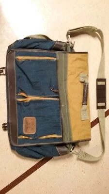 Bolso de Mano Cherokee Sobre el Hombro Foto 1 de 4