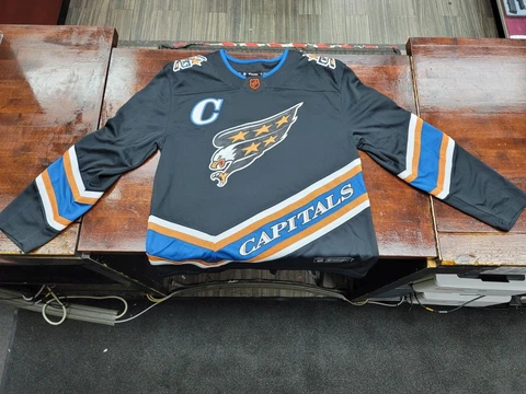 NEW Alex Ovechkin Washington Capitals Eagle Reverse Retro  2.0 Jersey Black Cover