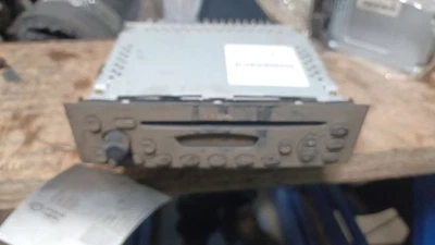 Equipo de audio Radio Am-fm-cd Reproductor Opt U1C Se adapta a 00-03 SATURN SERIE L 1190619 Foto 1 de 4