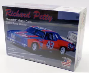 JR Salvinos Models 1/25 Scale Kit RPMC1980N Chevrolet Monte Carlo R. Petty - Picture 1 of 2