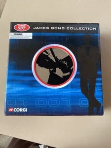 James Bond 007 - Set 4 contenitori pellicola auto (Aston Martin DB5, BMW Z3, Ast - Foto 1 di 9