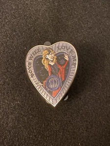 Disney's Hocus Pocus 2022 - Blind Mystery Pin - Sarah Sanderson - Bild 1 von 2