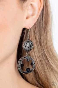 Paparazzi Jewelry Accessories - Eastern Entrada - Black Earrings - NEW!! - Picture 1 of 3