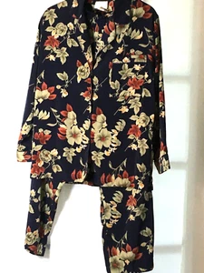 GO SOFTLY LADIES DARK BLUE WITH FLORAL PRINT 2-PIECE PAJAMA SET SIZE S - Picture 1 of 4