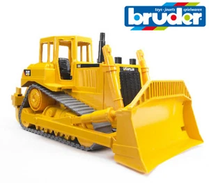 Bruder Toys 02422 Cat Bulldozer Caterpillar Tracked Dozer with Ripper Rake 1:16 - Picture 1 of 1