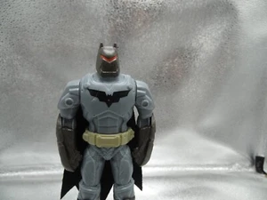 Mattel Batman 6" Thrasher Armour Actionfigur 2016 mit Cape - Bild 1 von 3