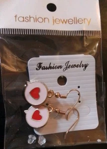 NEU MODESCHMUCK - LIEBE HERZEN OHRRINGE - NAGELNEU! - Bild 1 von 1