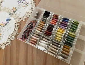 Lot Embroidery Cotton Thread on Bobbins in Craft Box DMC Anchor Mixed Color - Picture 1 of 10