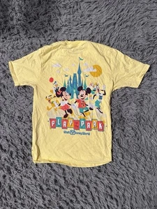 Disney Play in the Park Mickey Friends gelbes Kurzarmshirt Erwachsene XS - Bild 1 von 6