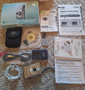 Canon PowerShot Digital ELPH SD750 / Digital IXUS 75 7.1MP Digital Camera Silver - Picture 1 of 5