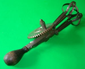 ANTIQUE A&J 1920's EGG BEATER WORKING HAND CRANK PAT. APPLIED FOR MADE IN USA - Picture 1 of 12