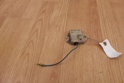 Yamaha SS440 1984 regulador de voltaje Foto 1 de 4