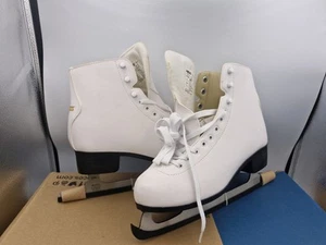 Roces Paradise Lama 8 UK White Ice Skates Boxed Eu 42 US 9 - Picture 1 of 21