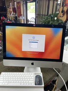 Apple iMac 21.5" (1TB HDD, Intel Core i5-7th, 2.30 GHz, 8GB) All in one - Silver - Photo 1/5