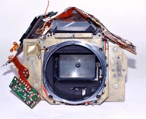 CANON T 70 KAMERA SPIEGEL PRISMA OBJEKTIVHALTERUNG GEHÄUSE & LCD PANEL & WEITERE TEILE - Bild 1 von 7
