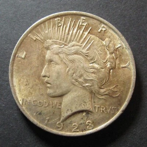 1923 Peace Silver Dollar - 90% Silver - * (P4543) - Picture 1 of 2