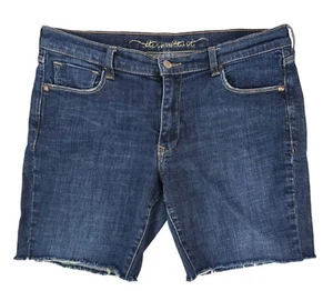 Womens Old Navy The Sweetheart Denim Blue Jean Cut Off Shorts Size 28 - Picture 1 of 4
