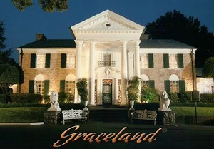 Graceland, Home of Elvis Presley, Memphis, Tennessee, Lion Statues --- Postcard - Picture 1 of 2