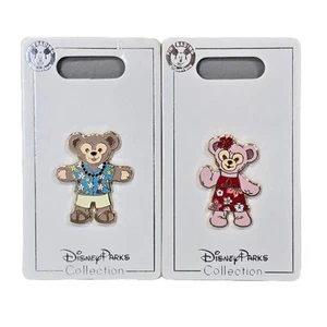 NEW Disney Aulani Duffy & Shelly May Trading Pin Badge Set Of 2 Hawaiian Aloha - Picture 1 of 4