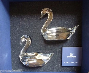 Swarovski Flirting Swans Crystal Figurines 0837154 New Mint In Box - Picture 1 of 3