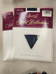 2 PAIR HANES SILK REFLECTIONS SANDALFOOT PANTYHOSE SIZE AB JET & CLASSIC NAVY - Picture 1 of 6