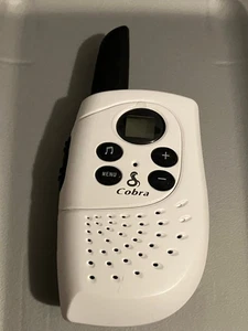 Cobra SH130-4 White 8 Mile 22 Channel Two Way Radios Walkie Talkie - Picture 1 of 4