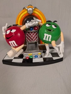 M&M Jukebox Candy Dispenser Retro, Fun Retro - Picture 1 of 8