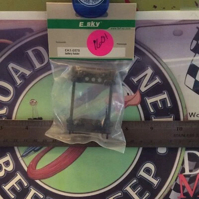 ESky LAMA 4 аккумулятора держатель EK1-0575 OrignalNewOldStock 🇺🇸Отправлено - Изображение 1 из 2
