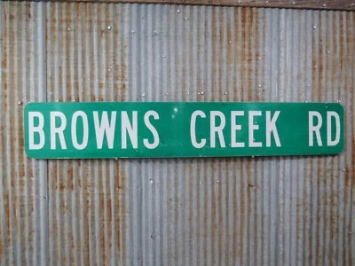 Auténtico Letrero de Metal Usado 9 X 54 pulgadas Aluminio BROWNS CREEK Cabina Tiki Bar (24C) Foto 1 de 4