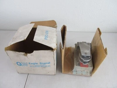 G+W EAGLE SIGNAL 76-02A622 120/60 Nuevo en Caja, Stock Antiguo Foto 1 de 4