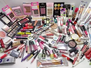 Makeup Mystery Box Set - Überraschungssortiment Geschenk 10+ Beauty Artikel - 50€ + - Bild 1 von 5