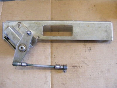 Soporte pivote inverso Kawasaki 900-1100 STS-STX Crossmember 39043-3701 39043-3703 Foto 1 de 4