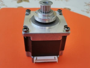 Bipolarer Schrittmotor Nema 17 neuwertig 6pin Anschluss. - Bild 1 von 3