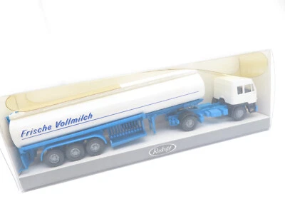 321HO /30 - Roskopf H0 41102 Büssing BS16 Tank SZ Frische Vollmilch - top in OVP - Bild 1 von 3
