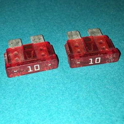 QTY 2 VOLVO 940 1991-1995 10A 10 AMP FUSE VOLVO FITS 1991 1992 1993 1994 - Image 1 of 3