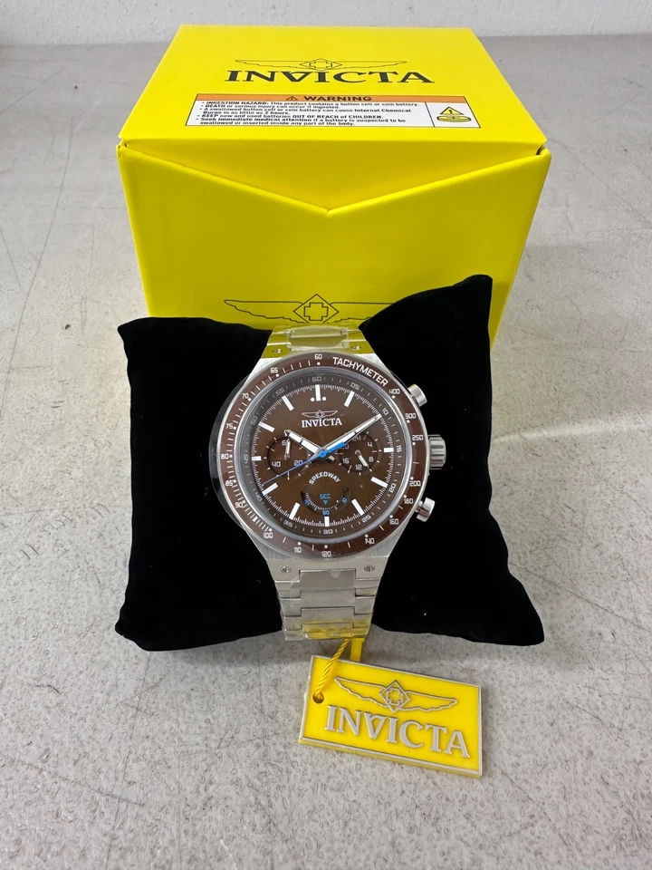 Sporty Chronograph INVICTA Speedway 49379