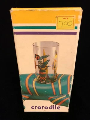 Винтажные надувные подставки для крокодила с соответствующим пластиковым стеклом 20 унций новые в коробке - Изображение 1 из 4