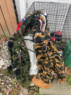 Sudadera con Capucha BAPE A Bathing Ape Camuflada Cremallera Completa Talla Mediana Excelente Estado Foto 1 de 4