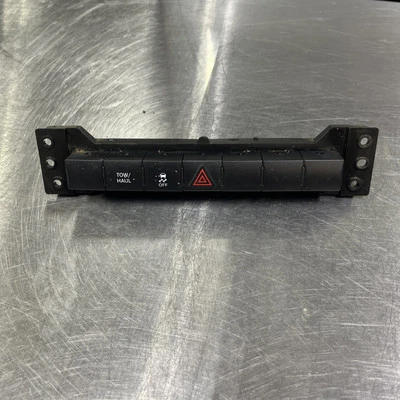 Dodge Ram 1500 2009-2012 remolque/transporte peligro ESP interruptor P68026055AB genuino OEM Foto 1 de 4